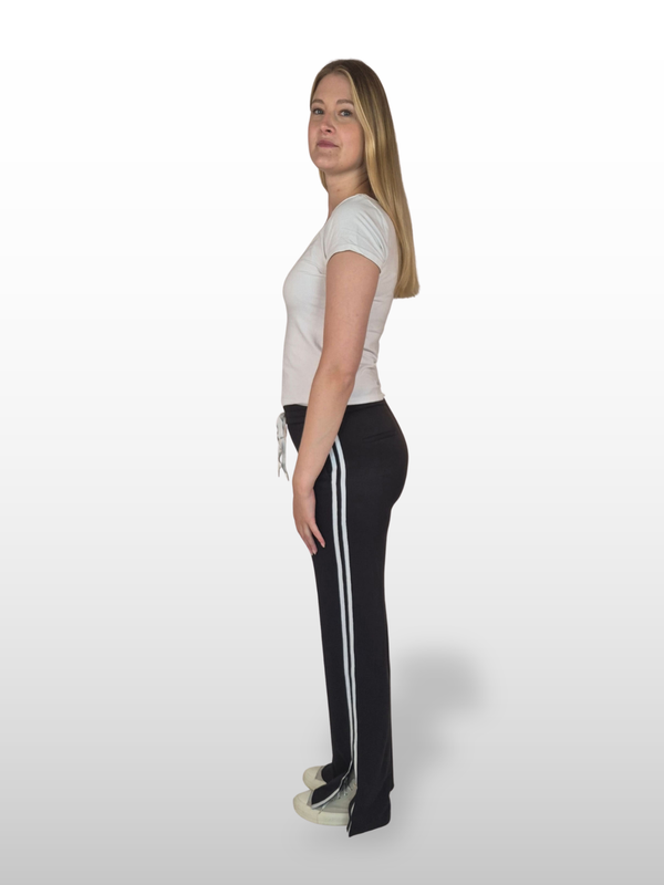 Bogilvy-Amber-Jogging-Fit-Black-Ganzkoerperbild-seitlich
