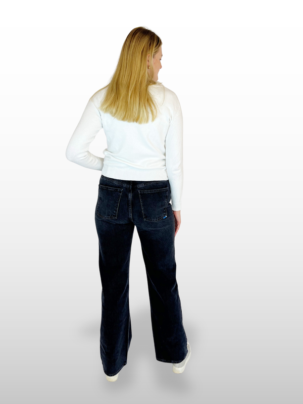 LTB_Danica-Oliwia_Straight_Wide_Leg_Ganzkoerpernild_hinten