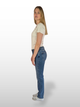 LTB_Fallon300-MiyanaWash_StaightFit_MidWaist_Ganzkoerper_seitlich
