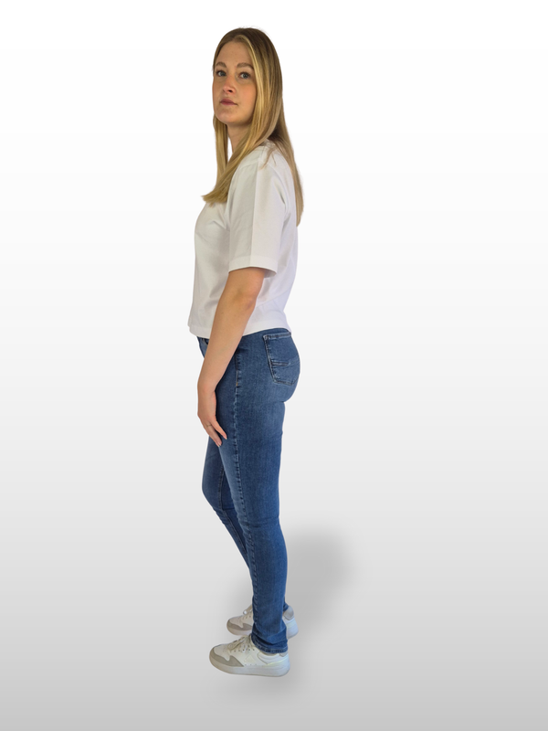 P_489-237_-_Cross_Anya_Jeans_blue_seitlich