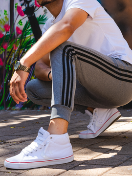 Drama der zu kurzen Jogginghosen