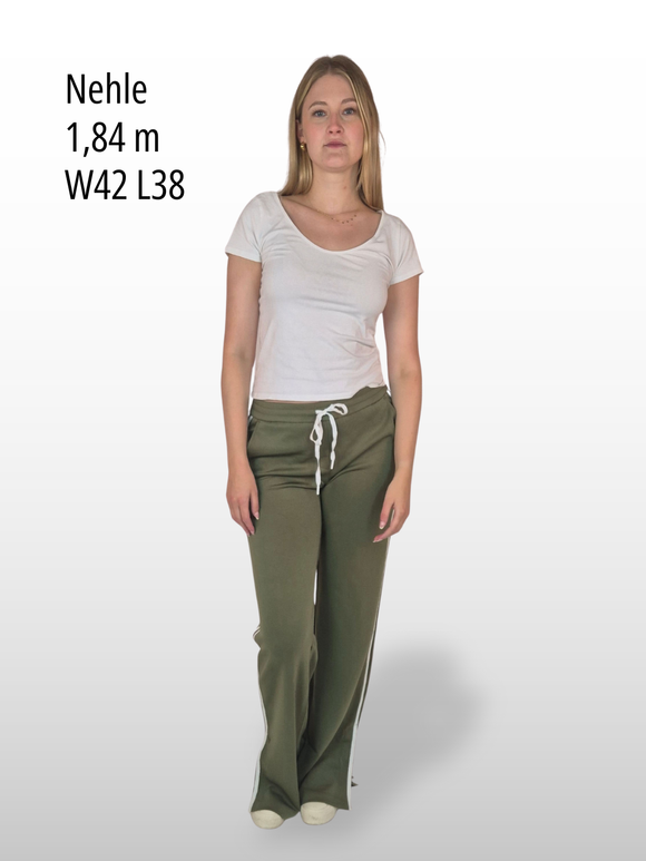 BGLVY - AMBER, Straight Leg, High-Waist, Khaki vorne