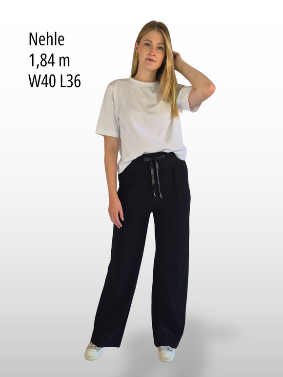 BOGILVY - EMMA, Wide Leg, Sweatpants, High-Waist, Black vorne