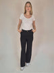 Bogilvy_Anzugshose_Black_HighWaist-StraightLeg_Ganzkörperbild_vorne