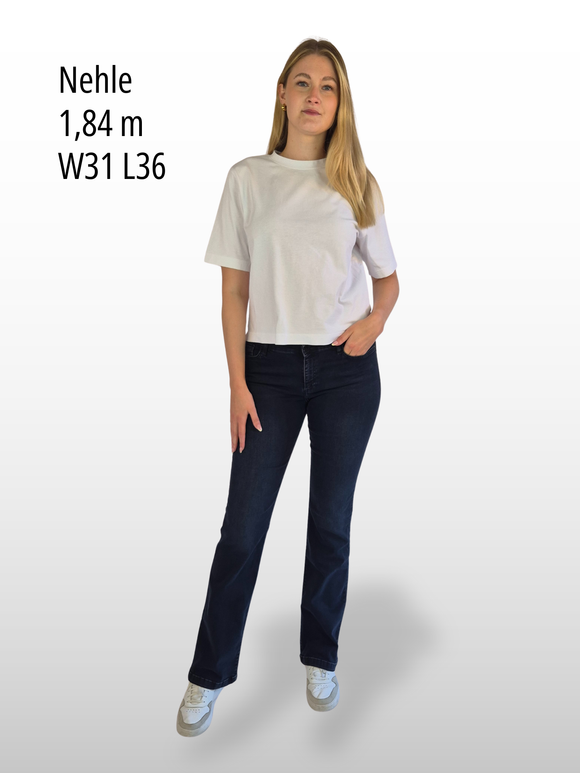 CROSS JEANS - LAUREN Jeans, Bootcut, Mid-Waist, Blue Black Denim vorne