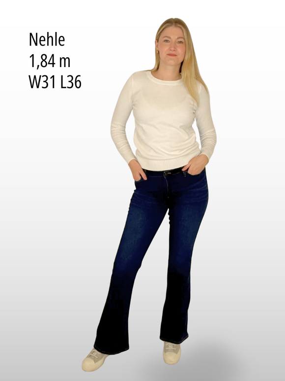 CrossJeans-Flared Fit-High Rise-P 433-028-Dunkelblau-Ganzkörperbild-vorne