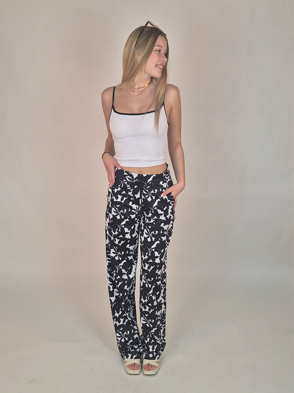 MAC_Easy Wide Leg floral_Ganzkörper_vorne