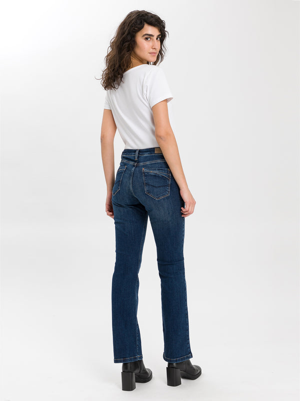 CROSS JEANS - LAUREN Jeans, Regular Fit, Deep Blue Used, Mid Waist, Länge 30 - L30 - Länge 32 - L 32 -Länge 34 - L34 - Länge 36 - L36 - Länge 38 - L38 -  hinten - Ganzkörper - Rückansicht