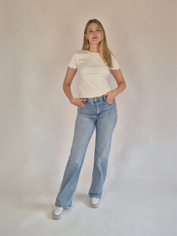 LTB_DANICA_ROAN_WASH_WideLeg_Ganzkörper_vorne