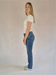 LTB_Fallon300-MiyanaWash_StaightLeg_MidWaist_Ganzkörperbild_seitlich