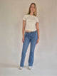 LTB_Juliana_NesaRWash_Bootcut_LowWaist_Ganzkörperfoto_vorne