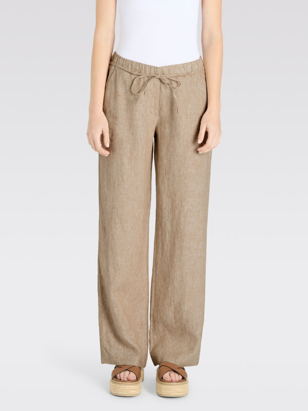 MACJeans-ChiaraBelt-AlmondBeige-Teilkörper-vorne