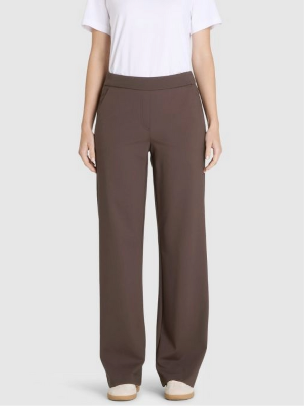 MAC Chiara, Straight Fit, High-Waist, Truffle Brown vorne nah