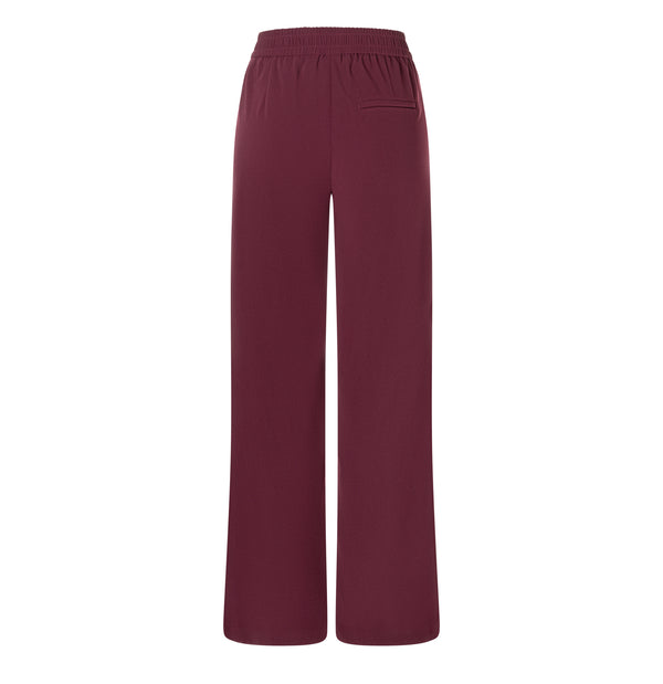 MAC_Early-Autumn_Chiara_beere_2_back