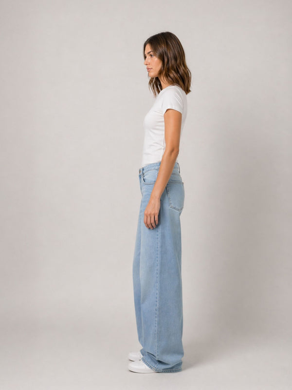 MAVIJEANS-LEILA-IceBrushed-Barrel-LightDenim