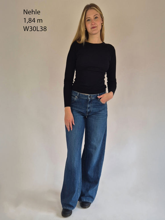 MAVI_Siena Dark Used Ikon_HighWaist_Wide_Ganzkörperbild_vorne