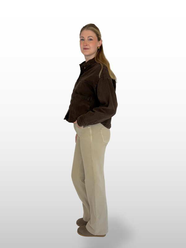 Mac Jeans Wide Commercial color denim 5228-00-0399-225W Weite Coloured Jeans mit feinen Bügelfalten Mid Waist beige Ganzkörper seitlich