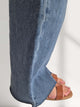 Malibu Light used brushed denim_Ganzkörperbild_Details