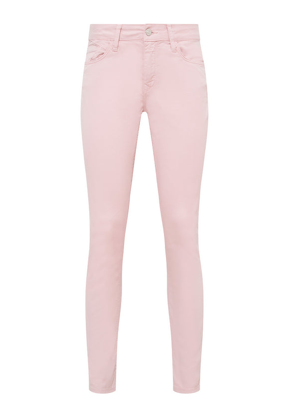 MaviJeans-ChadonneyTwill-Shopie-vorne