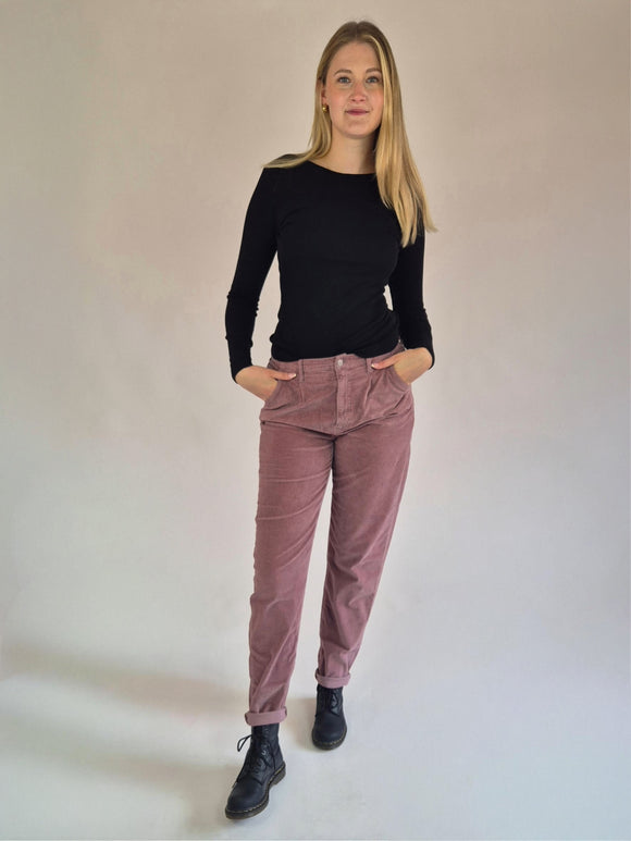 Mavi_Laura Cord_Baggy_Twighlight Mauve_Ganzkörper vorne