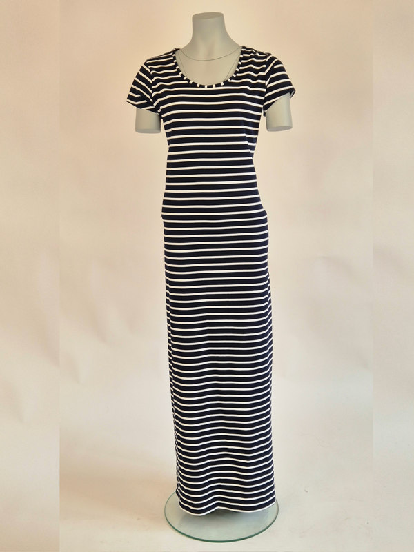 Only M Kleid getreift produktbild