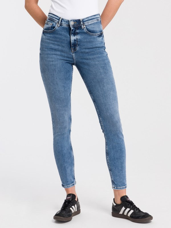 CROSS JEANS - JUDY, Skinny Fit, Smoked Blue Wash , Vorne, Unterkörper, Produktfoto