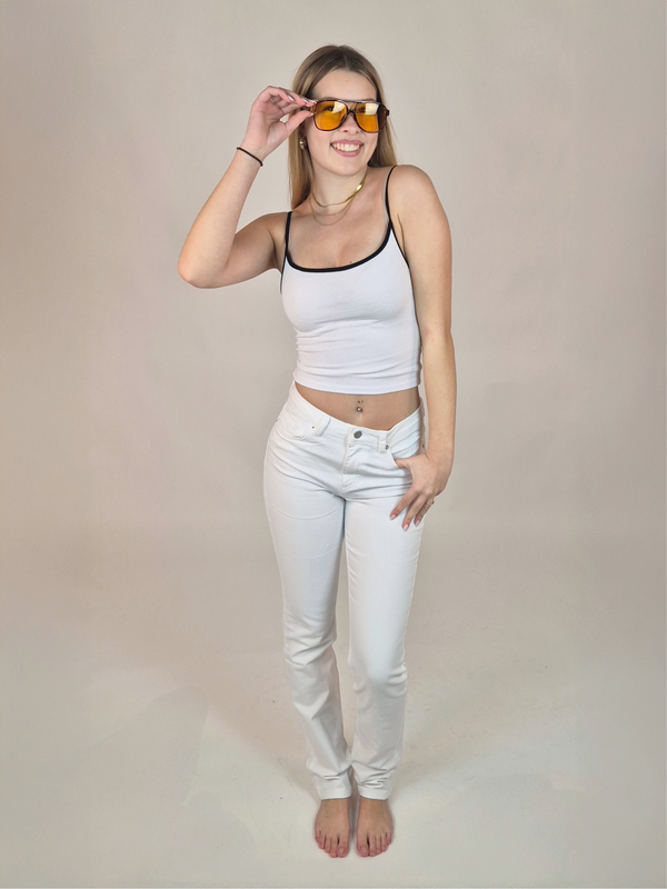 WHITEFIVE - The Unbluejeans -  White ALABASTER, Mid-Waist, Slim Fit vorne