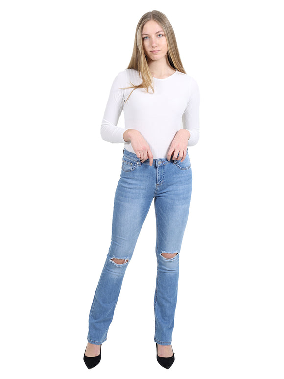 Bogilvy - Bootcut - High Waist - Light Blue Used - ILVY- Länge 34 - L34 - Länge 36 - L36 - vorne - Ganzkörper - Vorderansicht