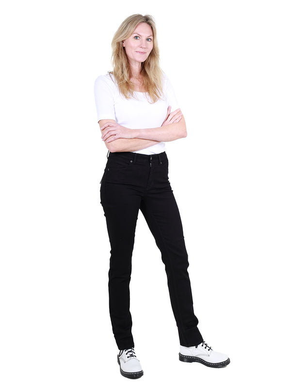 MAC - MELANIE Jeans, Feminine Fit, Black-Black, Straight Leg, High Waist, Länge 34 - L34 - Länge 36 - L36 - vorne - Ganzkörper - Vorderansicht